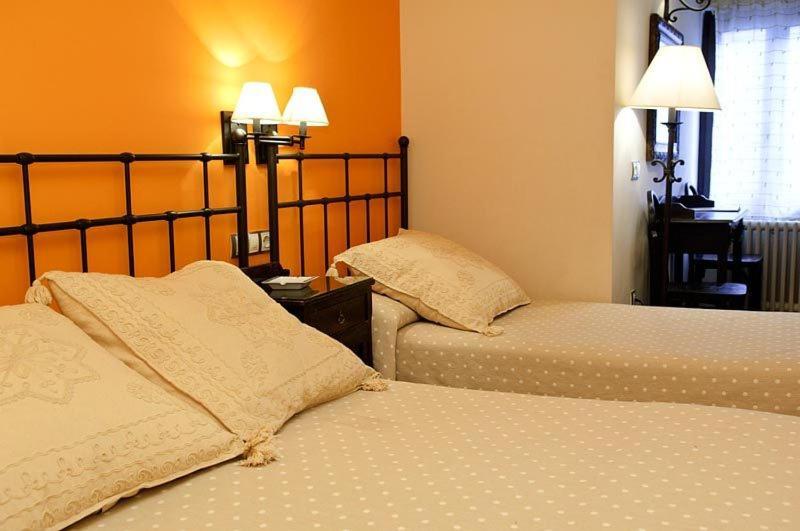 ביילסה Hostal Vidaller מראה חיצוני תמונה